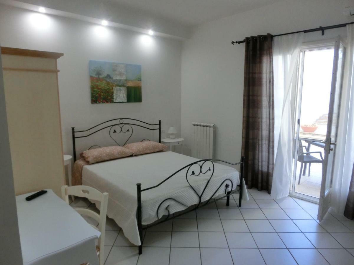 לצ'ה B&B Villa 16 Pini מראה חיצוני תמונה