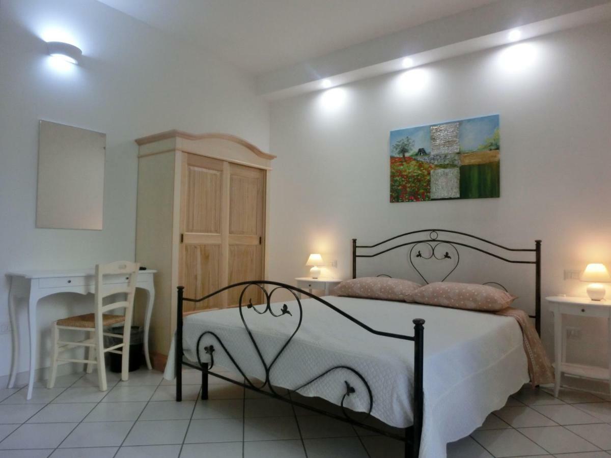 לצ'ה B&B Villa 16 Pini מראה חיצוני תמונה